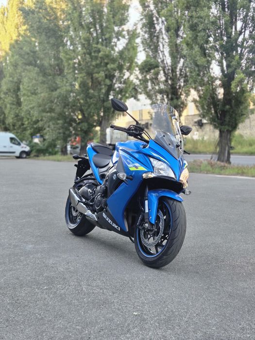 Мотоцикл SUZUKI  GSX-S1000F з Японії