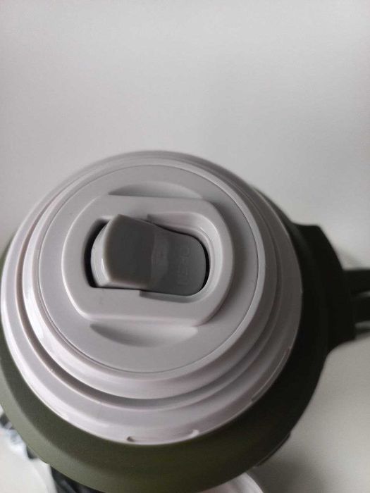 M-Tac термос туристичний 1600 мл олива/нерж.