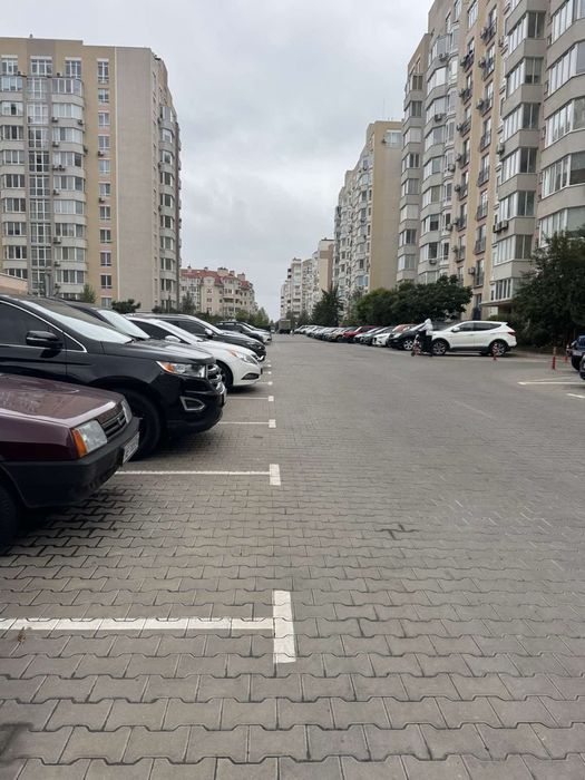 Святопетрівське Петрівський квартал Комерція Фасад 200квм з ремонтом