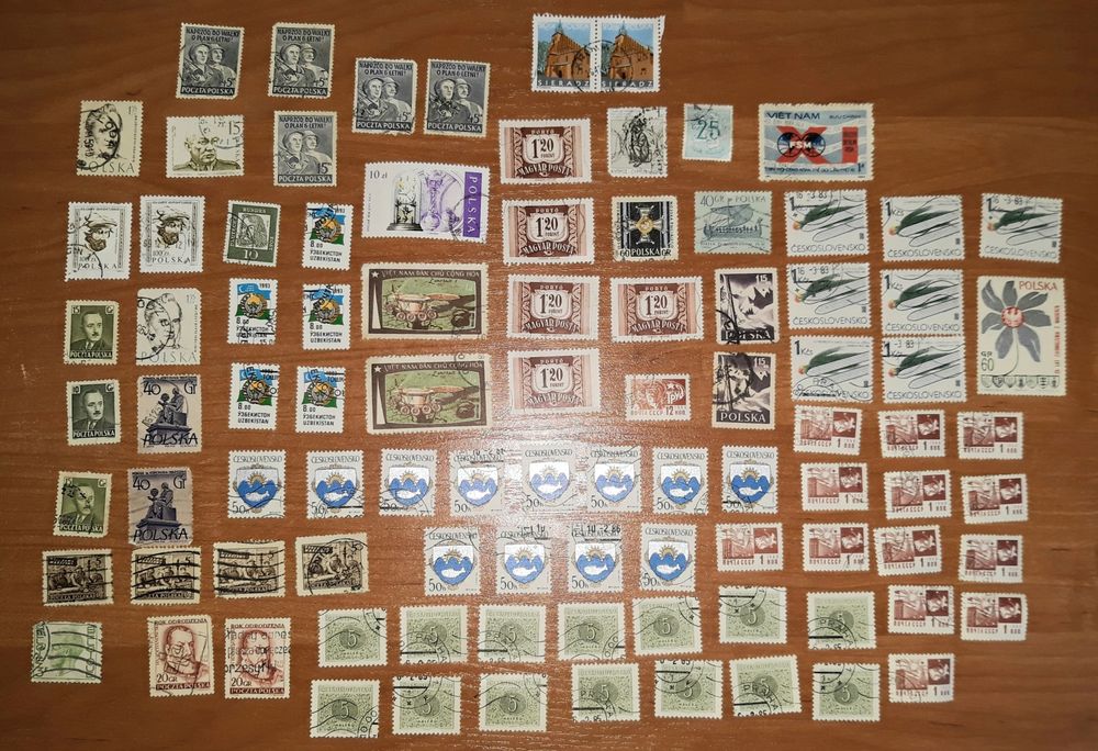 Znaczki pocztowe polskie i zagraniczne - zbiór - sprzedam.