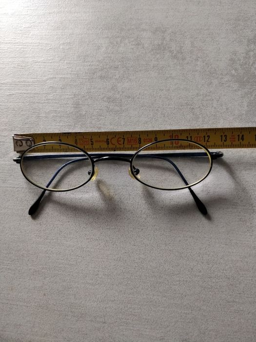 Óculos armação em bom estado