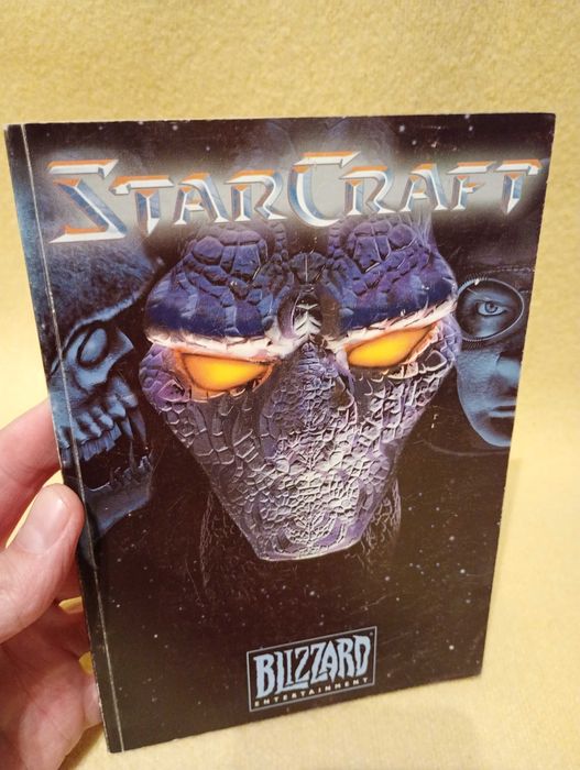 StarCraft - oryginalna książka od oryginalnego zestawu gry komputerowej, zakupionego w 2000 roku