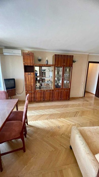 Продам квартиру в центре на Рогалева/Менора/сквер/Планетарий/Вернадского/парк Шевченка