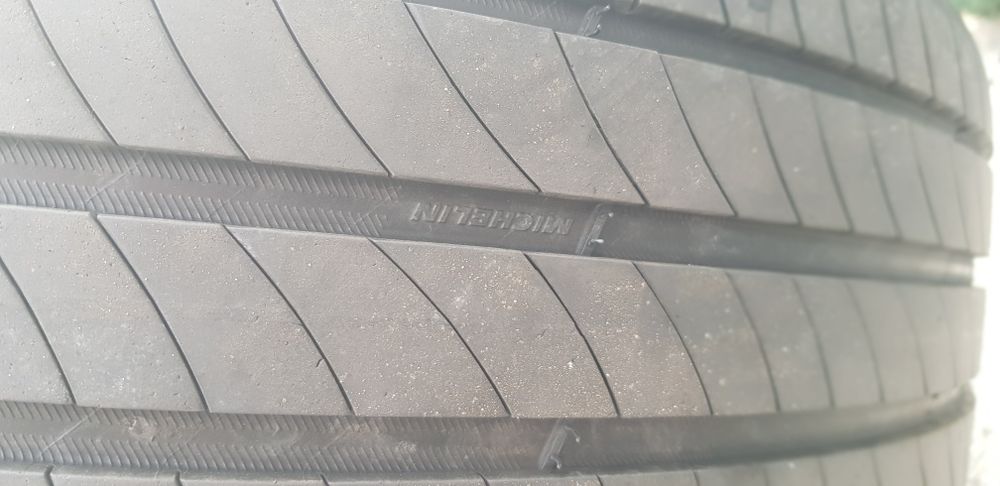 Mercedes GLK Alufelgi Z Oponami 235/50R19 103V