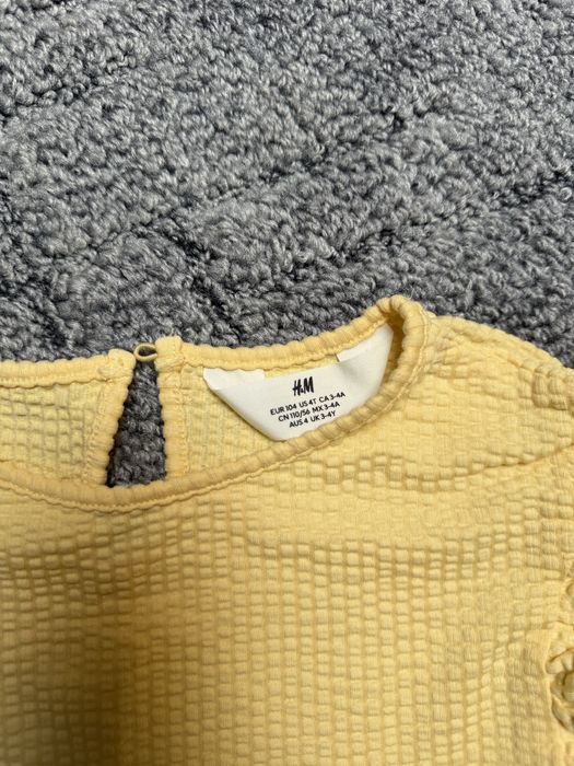 H&m костюм для девочки 3-4 года