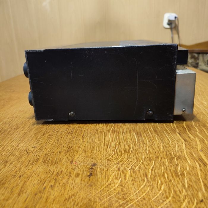 Amplituner unitra AT 9100 pod logiem Tsuba