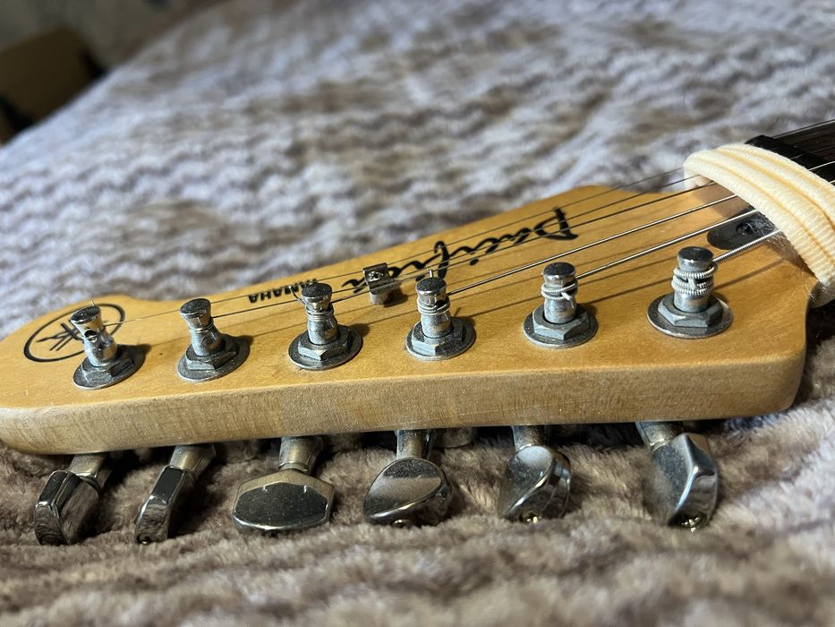 Електрогітара Yamaha Pacifica 112J