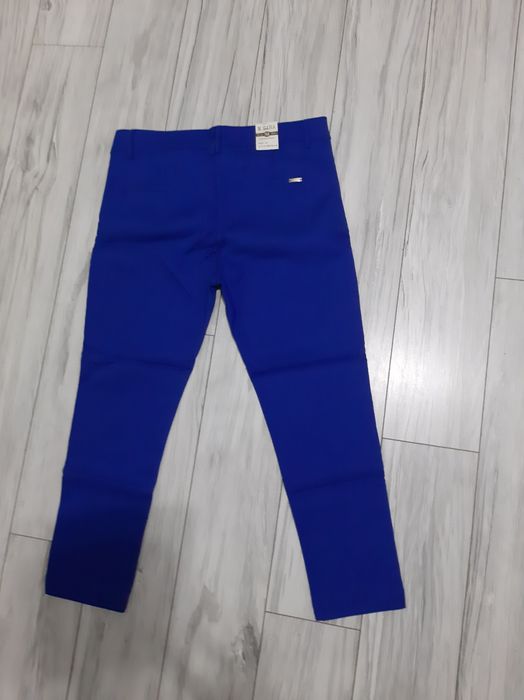 Spodnie kobaltowe, piękny, mocny kolor.