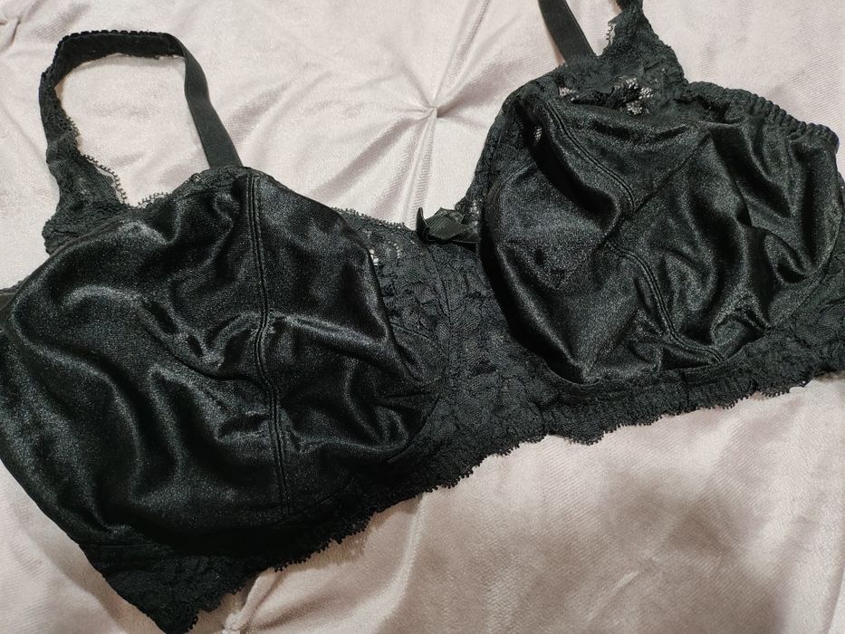 Бюстгальтер женский большого размера