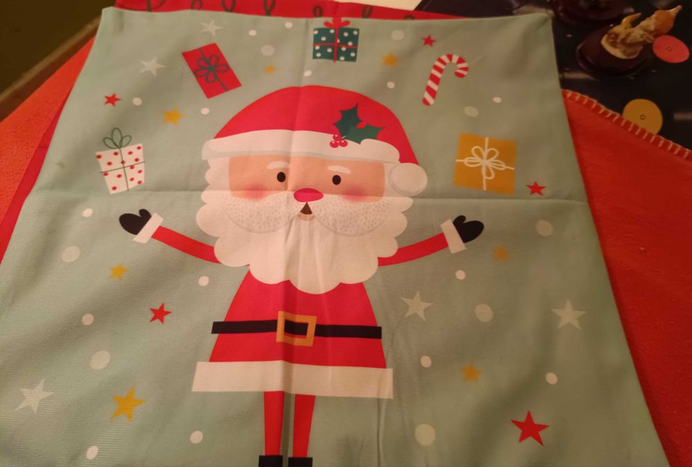 4 capas para almofada ( novas)motivo natal 46 cm