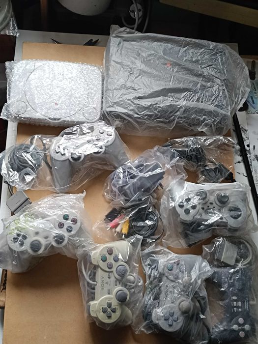 2 Consolas e 6 Comandos para Playstation 1::PS1