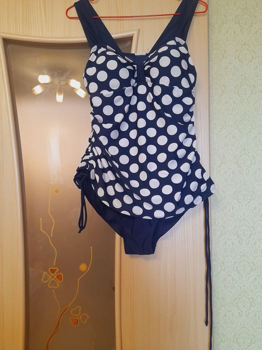 Купальник.  Суперовий