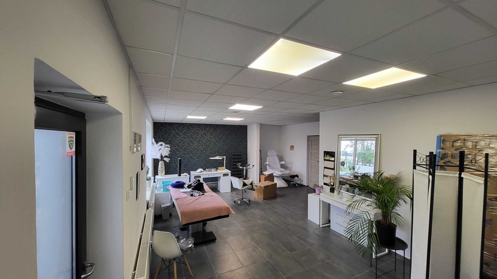 Do wynajęcia lokal handlowo usługowy 56 m2