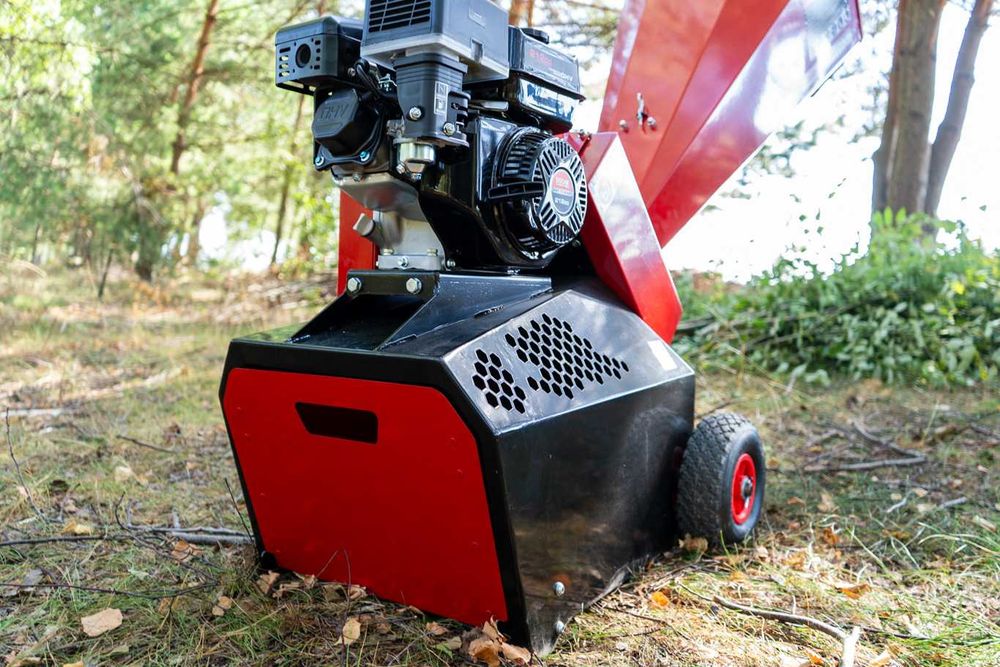Rozdrabniacz spalinowy 7KM === rębak walcowy === RMEET RS-60