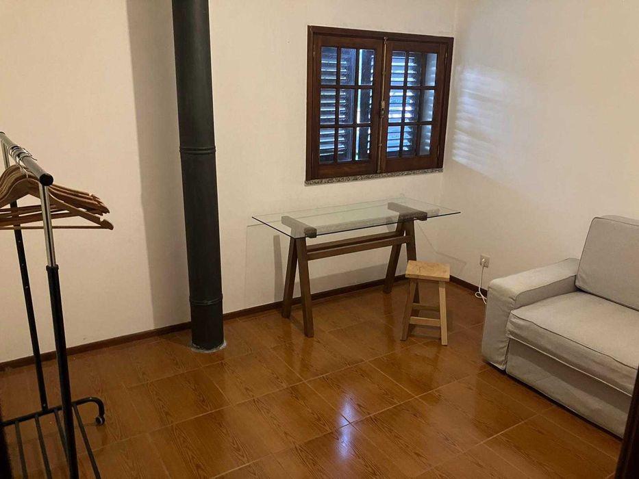 Apartamento (T3) com jardin é piscina, ate 3-4 pessoas em natureza perto Ponte de Lima