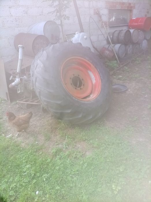 Kola do kombajnu bizon