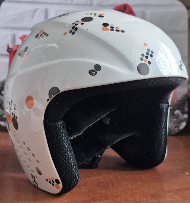Kask narciarski dziecięcy