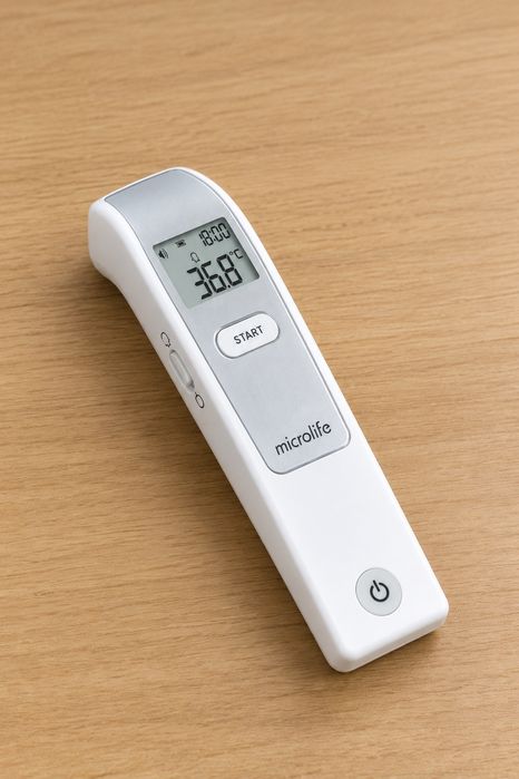 Infrared Thermometer - Temperature Measuring Device (NEW)