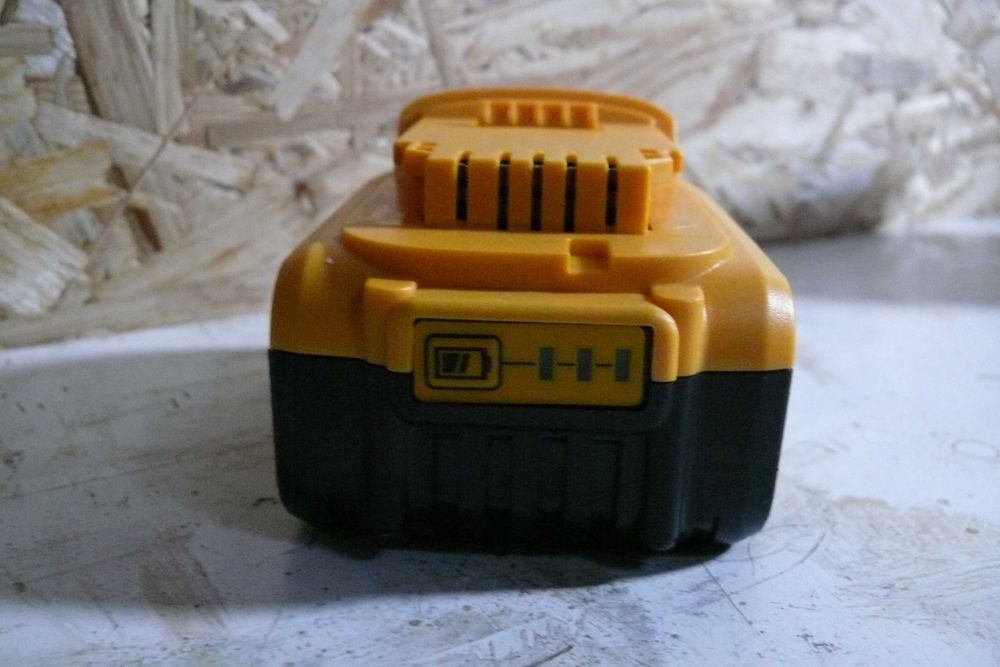 Rechargeable Battery431627647415767042