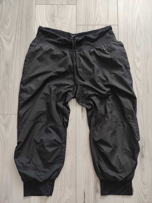 Спортивные бриджи Nike Dri - fit