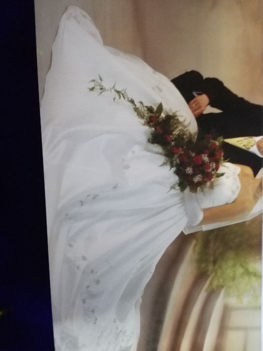 Suknia ślubna "Tylko Ona" S/M Księżniczka,