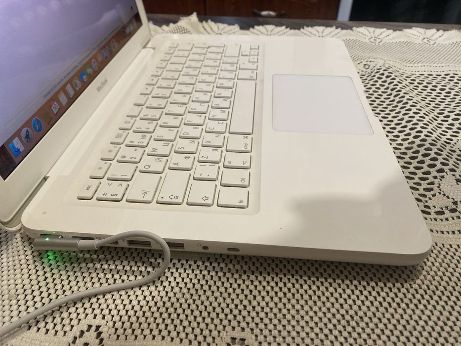 MacBook A1342/Ноутбук