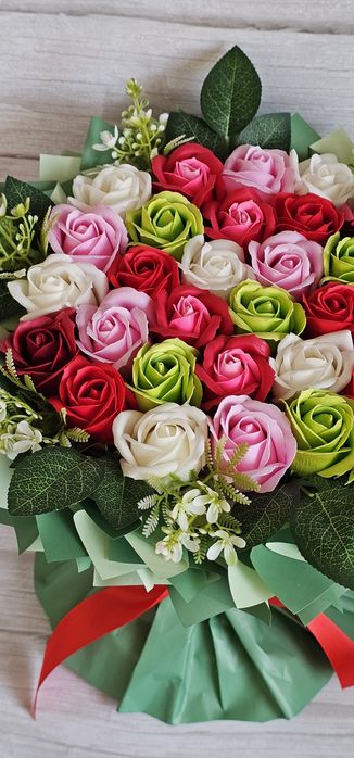 Bukiet z różyczek mydlanych