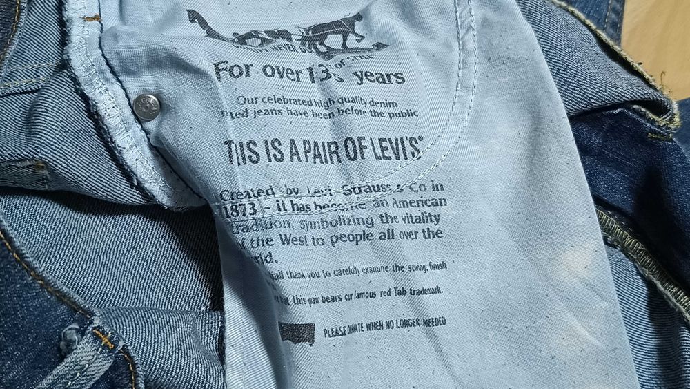Męskie spodnie jeansowe LEVIS 273 r.M stan bardzo dobry