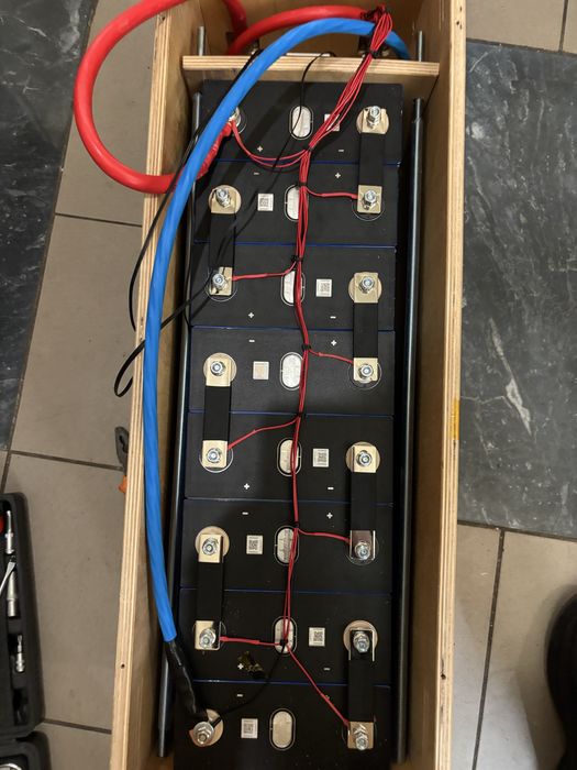 Срочный ремонт гибридных инверторов и зарядных  станций