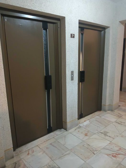 Arrenda-se T3 127 m2 2 WC garagem Sto. António Cavaleiros Loures