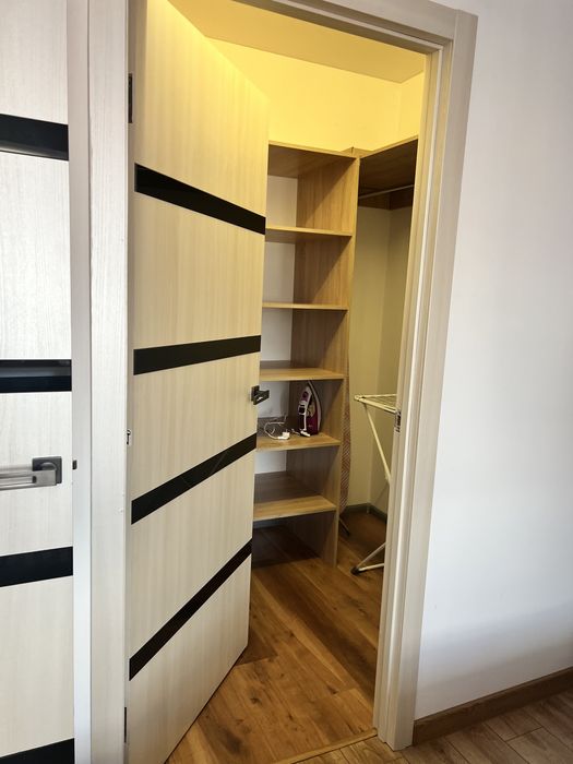 Вільно !Подобово сучасна квартира в центрі вул. Мельника,10