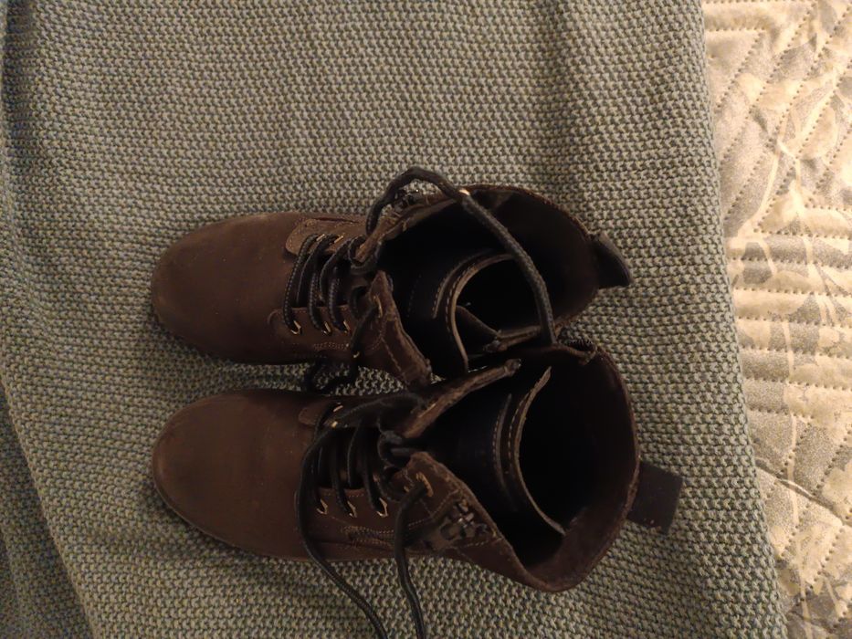 Buty trzewiki jesienne