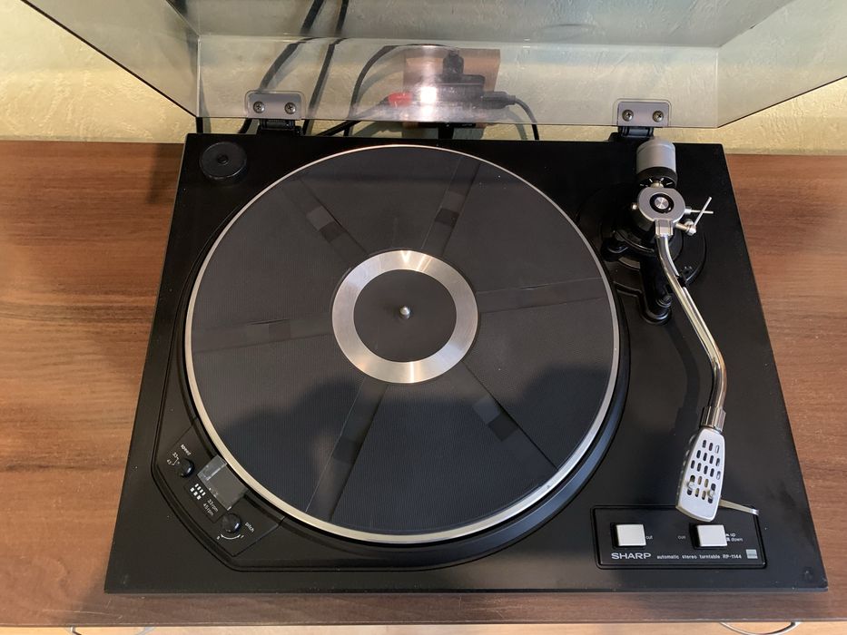 Програвач вінілових платівок Sharp RP-1144 Automatic stereo turntable ...
