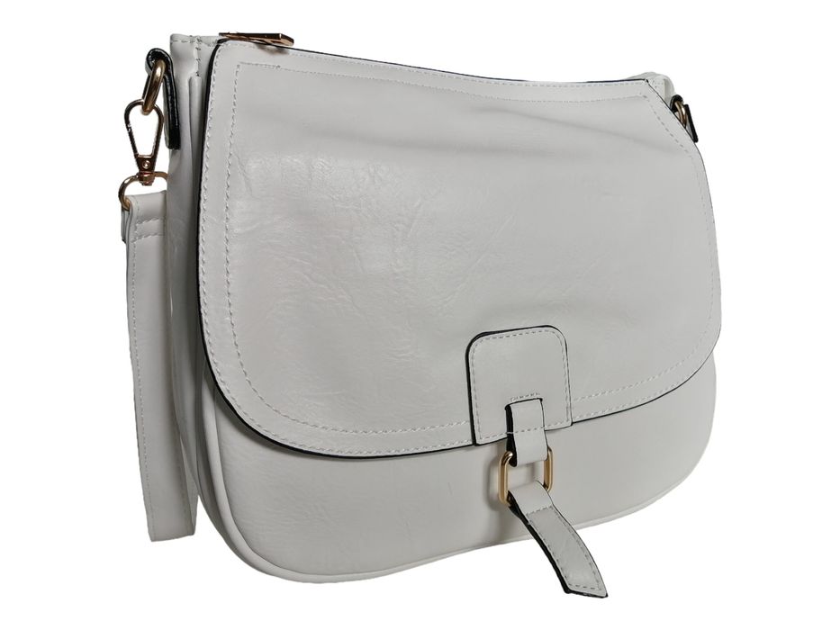 Biała torebka damska na ramię, klasyczna listonoszka, styl miejski