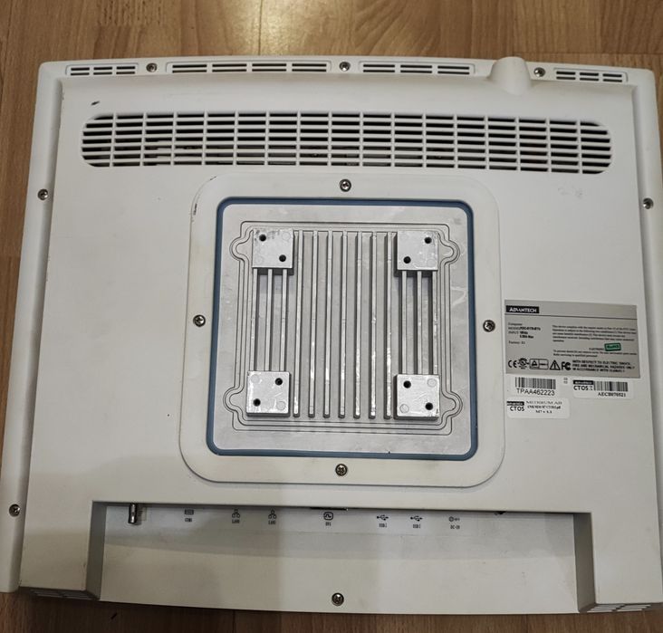 Komputer medyczny Advantech  POC -S176