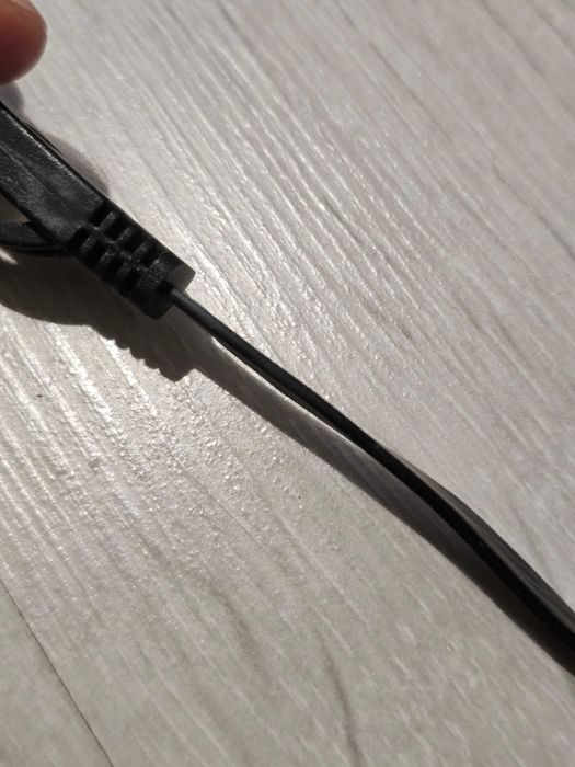 Kabel Ethernet czarny płaski CAT 6 1m