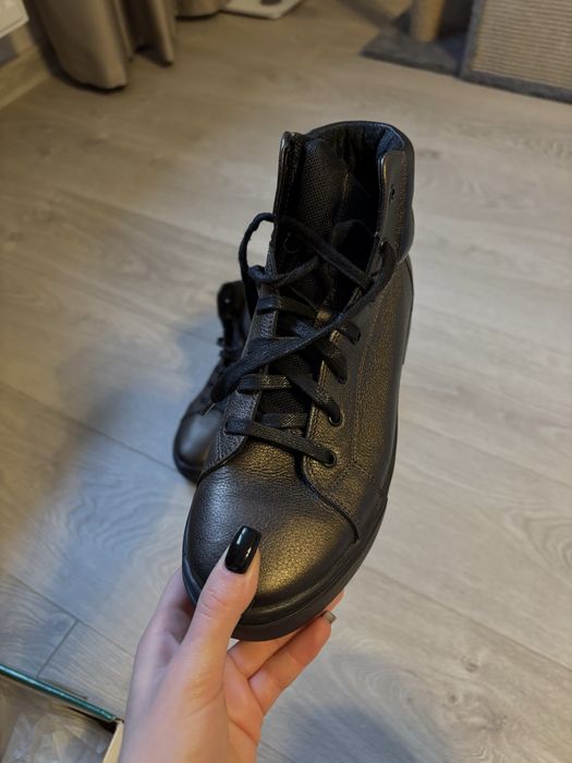 Нові черевики Mida жіночі