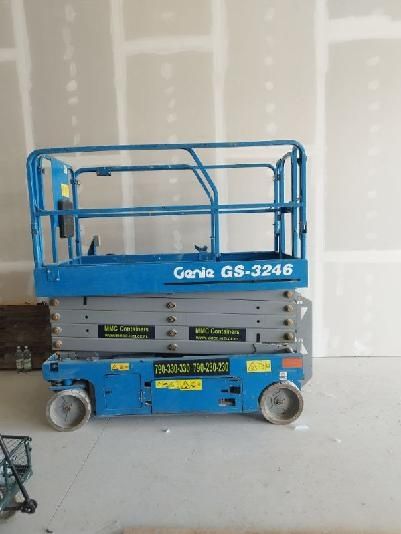 Zwyżki nożycowe elektryczne 10-12 m