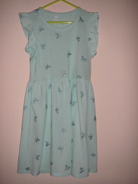 Vestidos Verão Criança H&M T122/128 e Riscas T/6 Anos