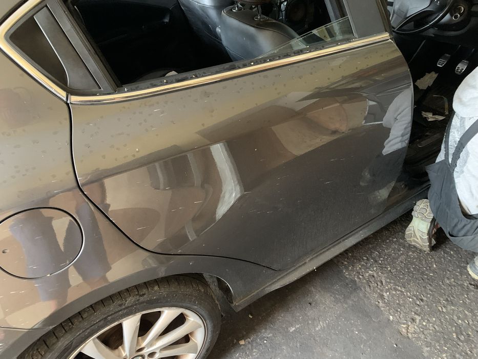 Drzwi tylne prawe Alfa Romeo Giulietta Nr.Lak. 319
