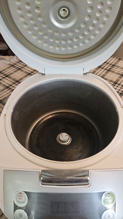 Мультиварка Philips HD3136
