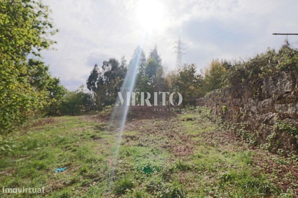 Lote de terreno para construção, com área total de 4.861M2 na freguesi