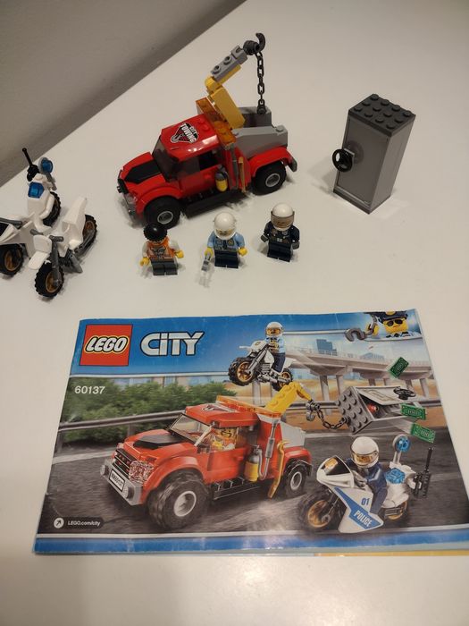 LEGO 60137 City - Tow Truck Trouble #3