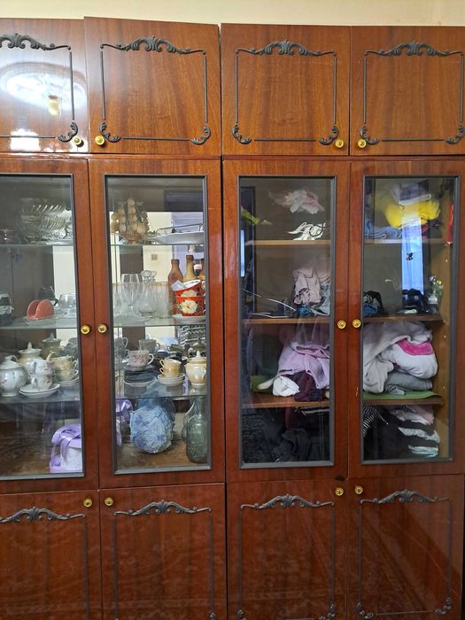 Віддам шафу-стінку, антресоль