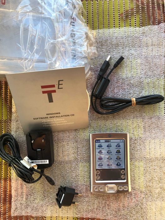 КПК Palm Tungsteen E, новый, полный комплект, полоса на экране