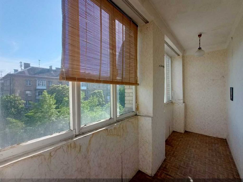 Продам 3-кімн квартиру 56м Печерськ Іоанна Павла ІІ, 19 Сталінка Лифт
