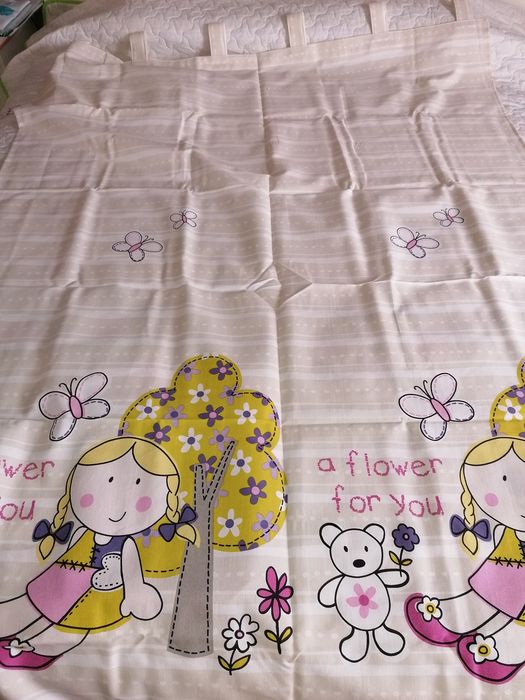 Colcha + almofadas + lençóis + cortinados de criança