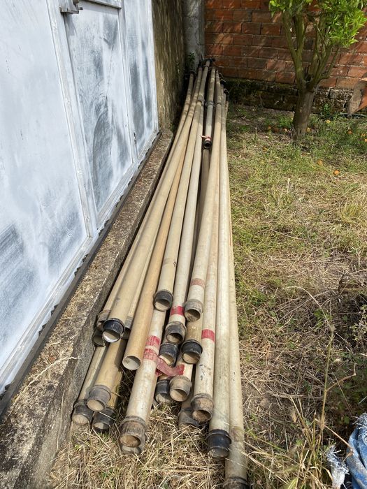 Aspersores e canos de rega