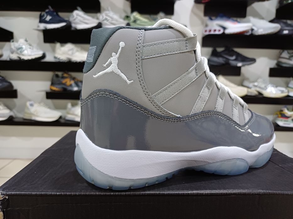 Кросівки чоловічі Jordan 11 Retro