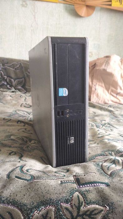 Системник HP 7800, Q8300 4 ядра, 2ГБ оперативки, 250ГБ винт
